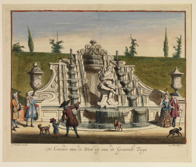 Ingekleurde gravure ‘De Cascade aan de West zy van de Generale Tuyn’ met Arion en zijn harp,  J. Danckerts, 1697, inv.nr. RL40890. Fotograaf Tom Haartsen
